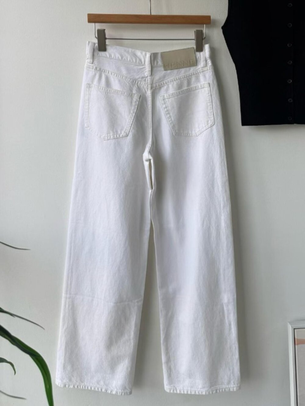 NWT HENNE Gisella Jean 23/24/25/26 White Clean Fit Quiet Lux - Picture 7 of 12